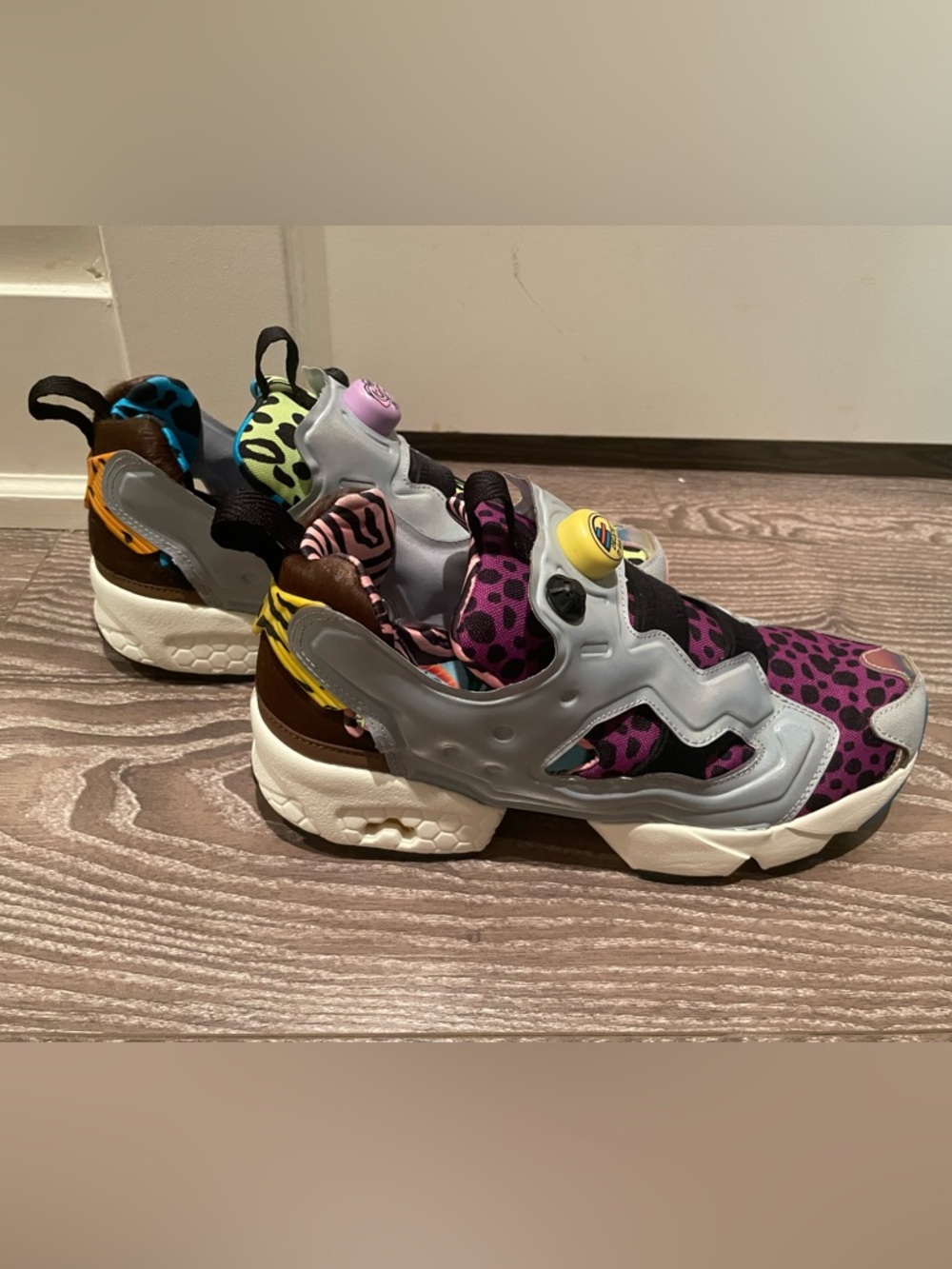 Reebok Instapump Fury 94 Jetsons Flintsones Slip-On Sneakers Leopard